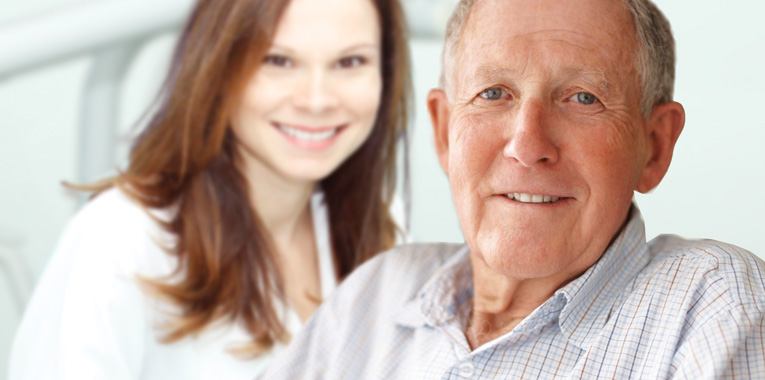 odontogeriatria+caroline-fernandes